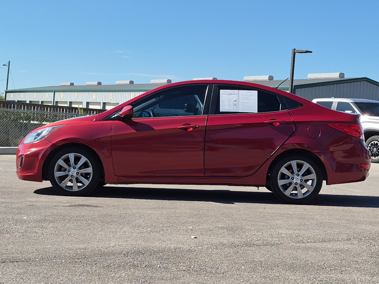 Used 2012 Hyundai Accent GLS FWD image 8