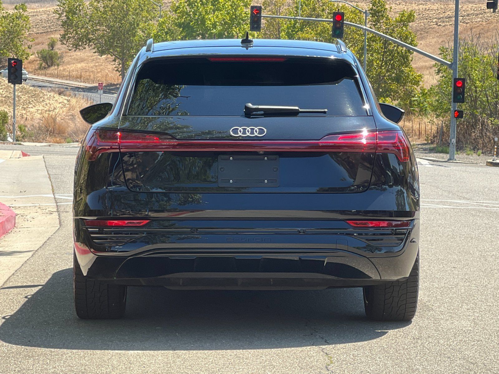 Used 2024 Audi Q8 e-tron Premium Plus w/ Prestige Package AWD/4WD image 5