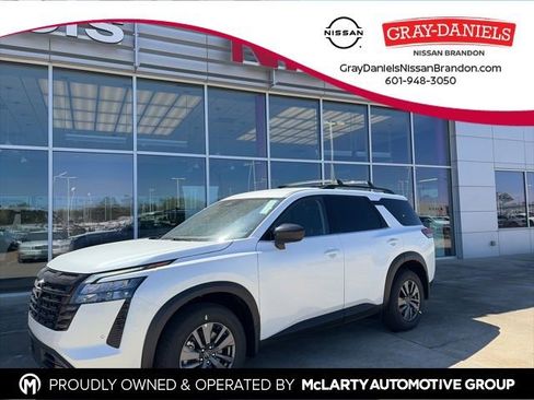 New 2026 Nissan Pathfinder SV image 1