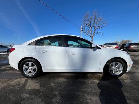 Used 2015 Chevrolet Cruze LT w/ Sun And Sound Package image 5