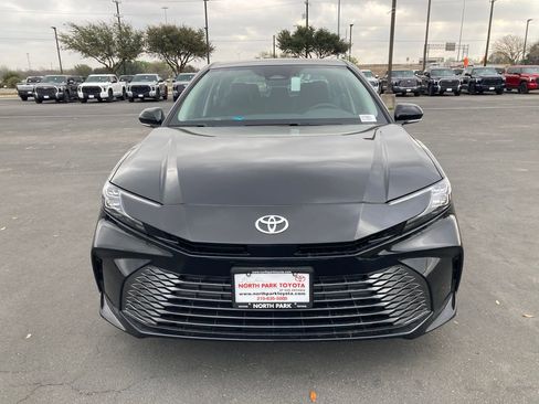 New 2026 Toyota Camry XLE image 2