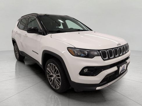 Used 2023 Jeep Compass Limited w/ Elite Group AWD/4WD image 1