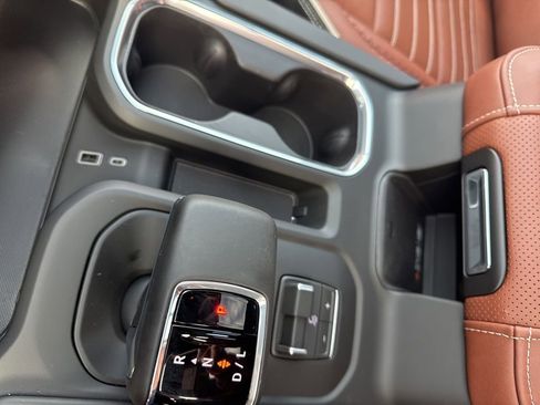 New 2026 GMC Sierra 1500 Denali Ultimate w/ LPO, Black Badging Package image 28