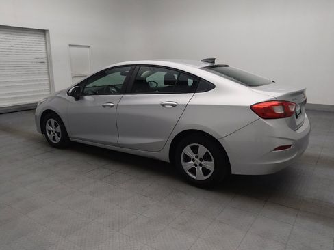 Used 2018 Chevrolet Cruze LS FWD image 3