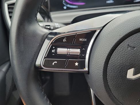 Used 2025 Kia Seltos S FWD image 23