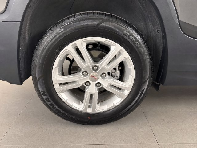 Used 2024 GMC Terrain SLE FWD image 29
