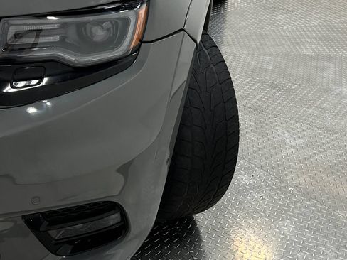 Used 2020 Jeep Grand Cherokee SRT AWD/4WD image 40