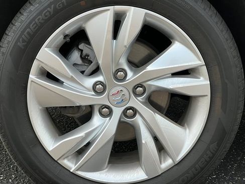 Used 2024 Buick Encore GX Preferred w/ Comfort Package AWD/4WD image 7