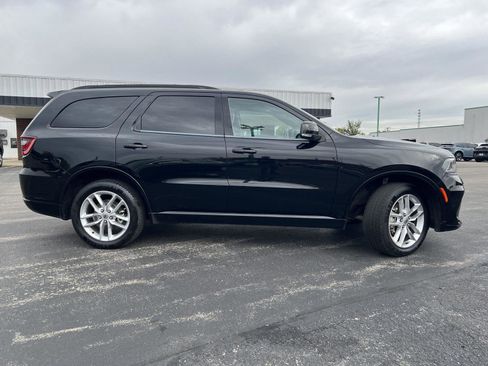 Used 2022 Dodge Durango GT image 3