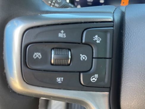 Used 2024 Chevrolet Silverado 1500 LT w/ Z71 Off-Road Package AWD/4WD image 13
