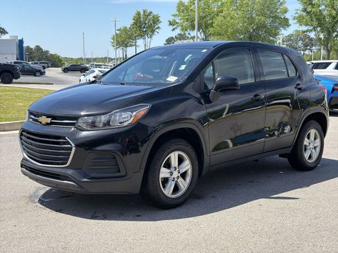 Used 2019 Chevrolet Trax LS AWD/4WD image 5