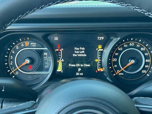 New 2025 Jeep Gladiator Mojave image 30