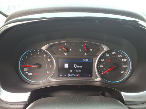 Used 2020 Chevrolet Traverse LT w/ LT Premium Package AWD/4WD image 18