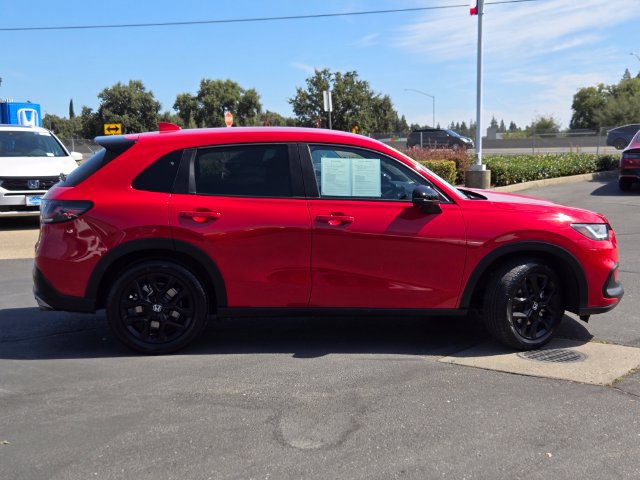 Used 2023 Honda HR-V Sport image 3