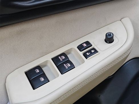 Used 2017 Subaru Outback 2.5i Premium image 23