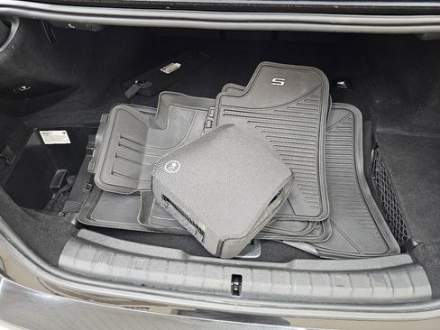 Used 2019 BMW 530e w/ Premium Package image 14