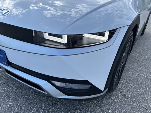 Certified 2024 Hyundai Ioniq 5 SEL AWD/4WD image 9