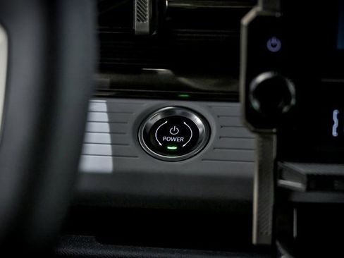 New 2025 GMC Hummer EV 2X image 13