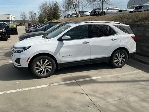 Used 2023 Chevrolet Equinox Premier image 5