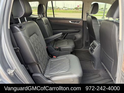 Used 2024 Volkswagen Atlas SEL Premium R-Line AWD/4WD image 34