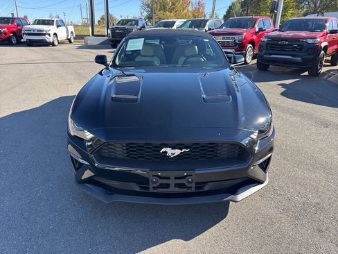 Used 2022 Ford Mustang Premium image 8