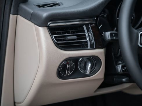 New 2025 Porsche Macan image 25