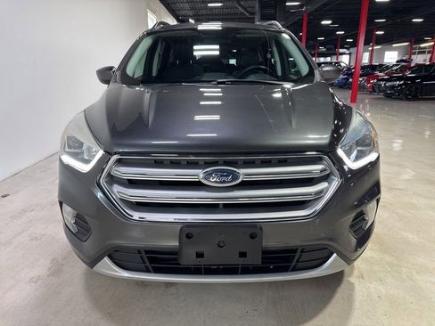 Used 2017 Ford Escape SE w/ SE Leather Comfort Package FWD image 9