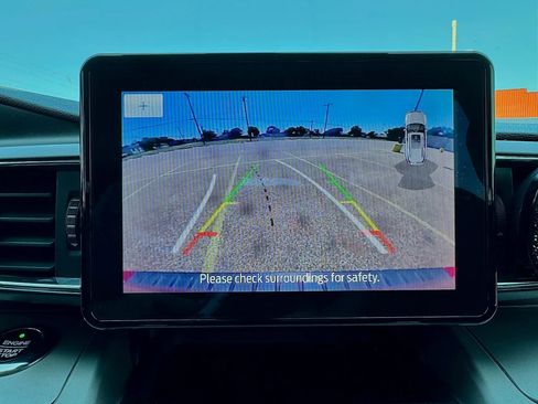 Used 2020 Ford Explorer XLT w/ Equipment Group 202A image 18