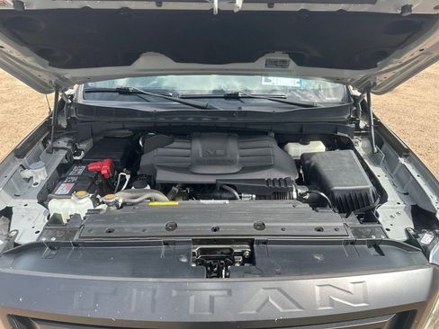 Used 2021 Nissan Titan PRO-4X AWD/4WD image 21