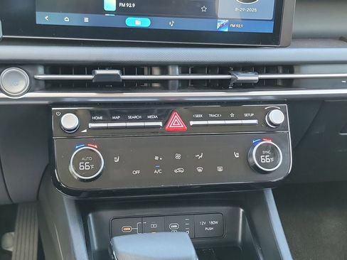 Used 2025 Hyundai Tucson SEL image 18