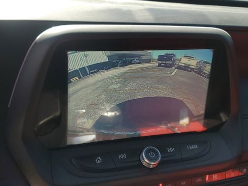 Used 2018 Chevrolet Camaro LT image 16