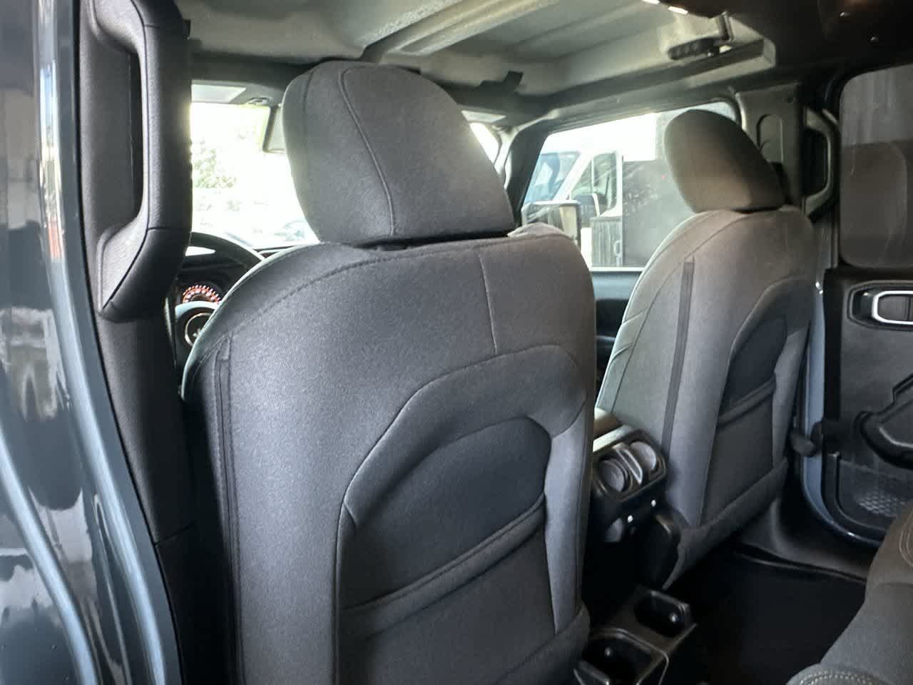 Used 2024 Jeep Wrangler Unlimited Sport AWD/4WD image 23