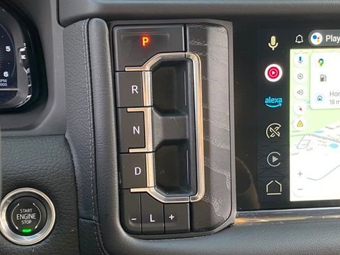 Used 2023 GMC Yukon Denali AWD/4WD image 16