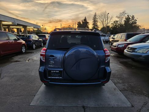 Used 2011 Toyota RAV4 Limited image 4