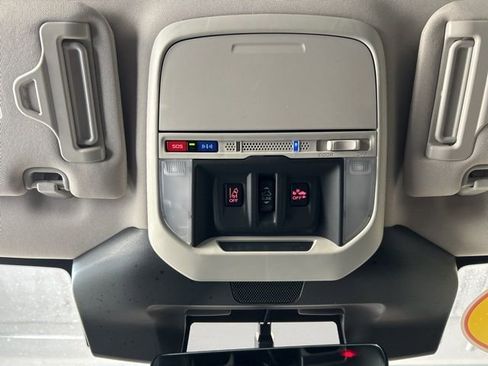 Used 2023 Subaru Forester Touring AWD/4WD image 89