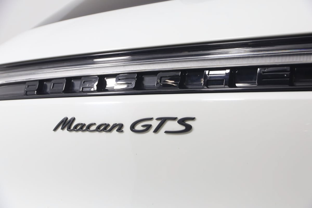 Used 2023 Porsche Macan GTS w/ GTS Sport Package AWD/4WD image 59