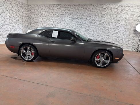 Used 2013 Dodge Challenger R/T image 8