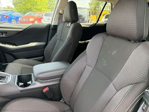 Certified 2025 Subaru Outback Premium AWD/4WD image 19