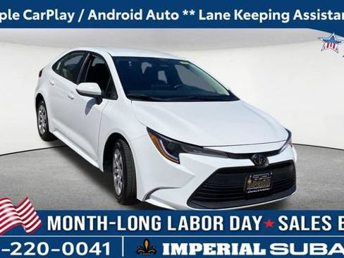 Used 2025 Toyota Corolla LE FWD image 1