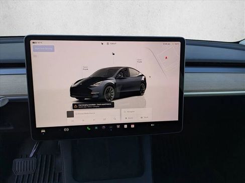 Used 2023 Tesla Model Y Long Range image 13