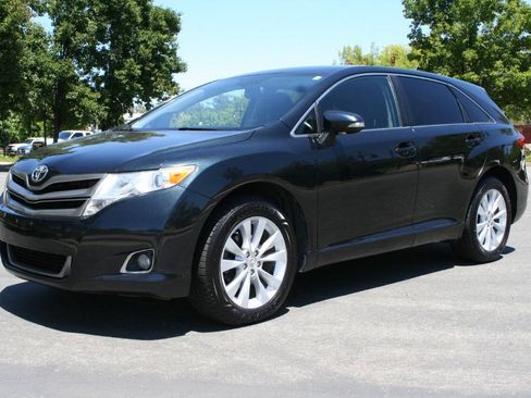 Used 2013 Toyota Venza LE w/ LE Preferred Pkg AWD/4WD image 7