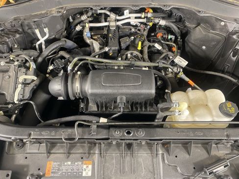 Used 2023 Ford Explorer XLT w/ Equipment Group 202A image 27