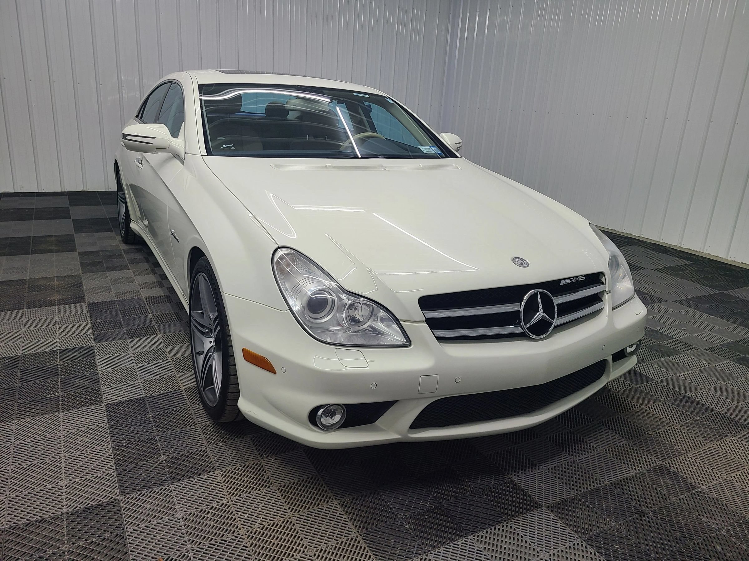 Used 2009 Mercedes-Benz CLS 63 AMG image 5