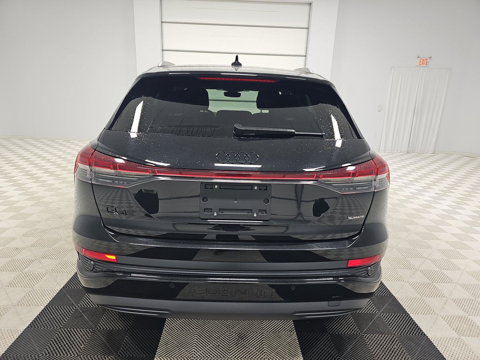 Used 2023 Audi Q4 e-tron Prestige w/ Black Optic Package AWD/4WD image 5