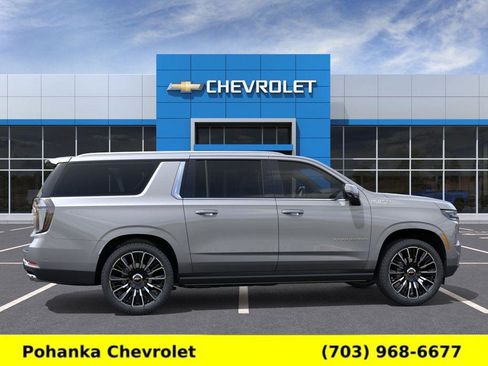 New 2026 Chevrolet Suburban High Country AWD/4WD image 5