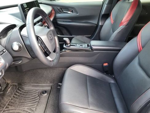 Used 2024 Toyota Prius Prime Premium w/ Advanced Technology Package FWD image 12