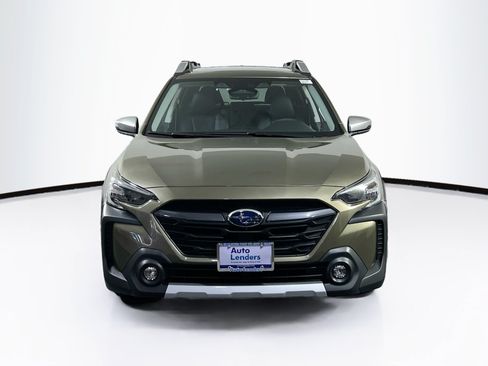 Used 2023 Subaru Outback Touring AWD/4WD image 2