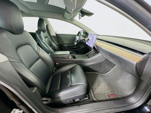 Used 2019 Tesla Model 3 Standard Range RWD image 28