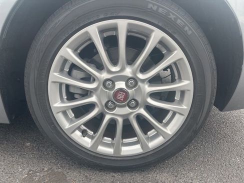 Used 2017 FIAT 124 Spider Classica image 11