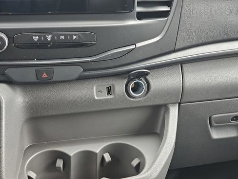 New 2025 Ford Transit 250 Low Roof image 32